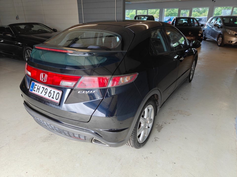 Honda Civic 1,8 Sport 5d