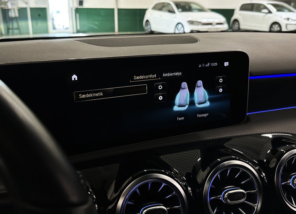 Mercedes A250 2,0 AMG Line aut. 5d