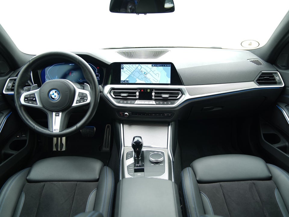 BMW 330e 2,0 Touring M-Sport aut. 5d