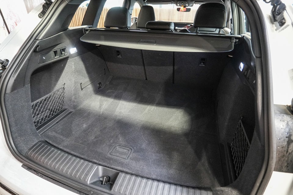 Audi Q6 e-tron S-line quattro 5d