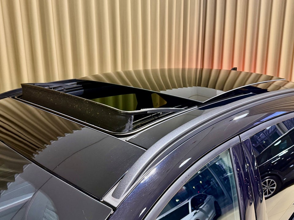 Ford Kuga 2,5 HEV ST-Line X CVT 5d