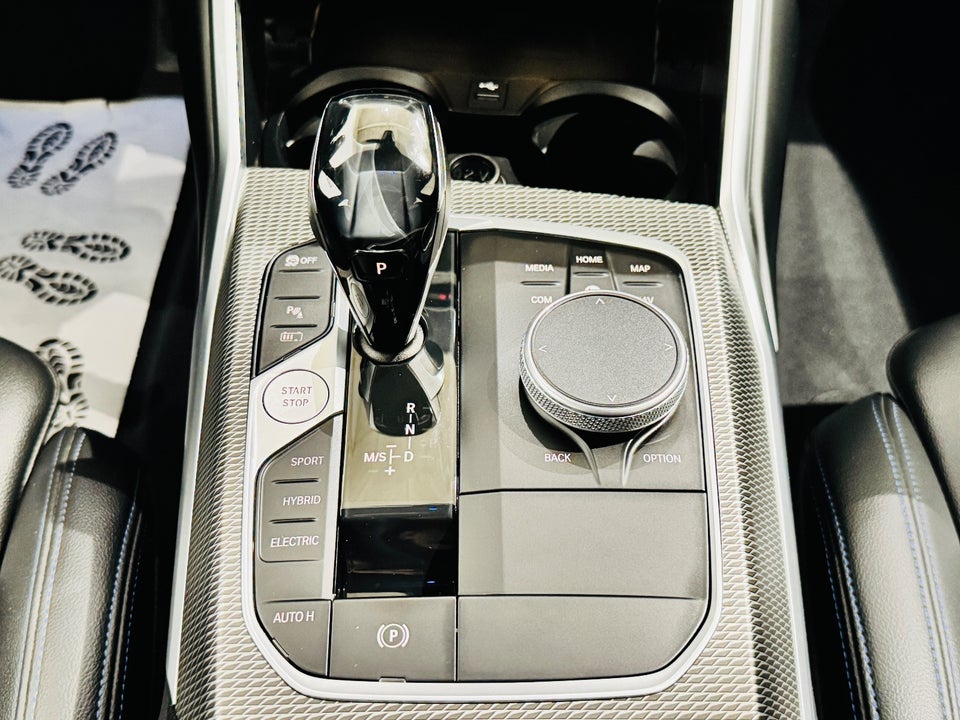 BMW 330e 2,0 Touring M-Sport aut. 5d