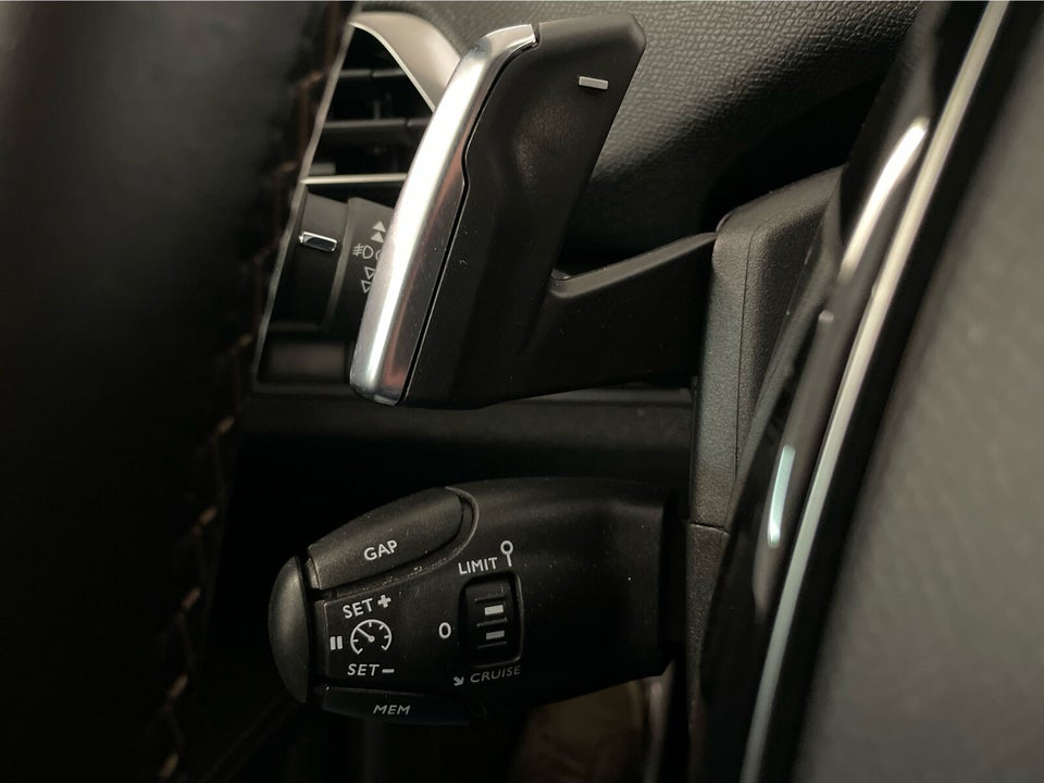 Peugeot 3008 1,6 Hybrid GT Line EAT8 5d
