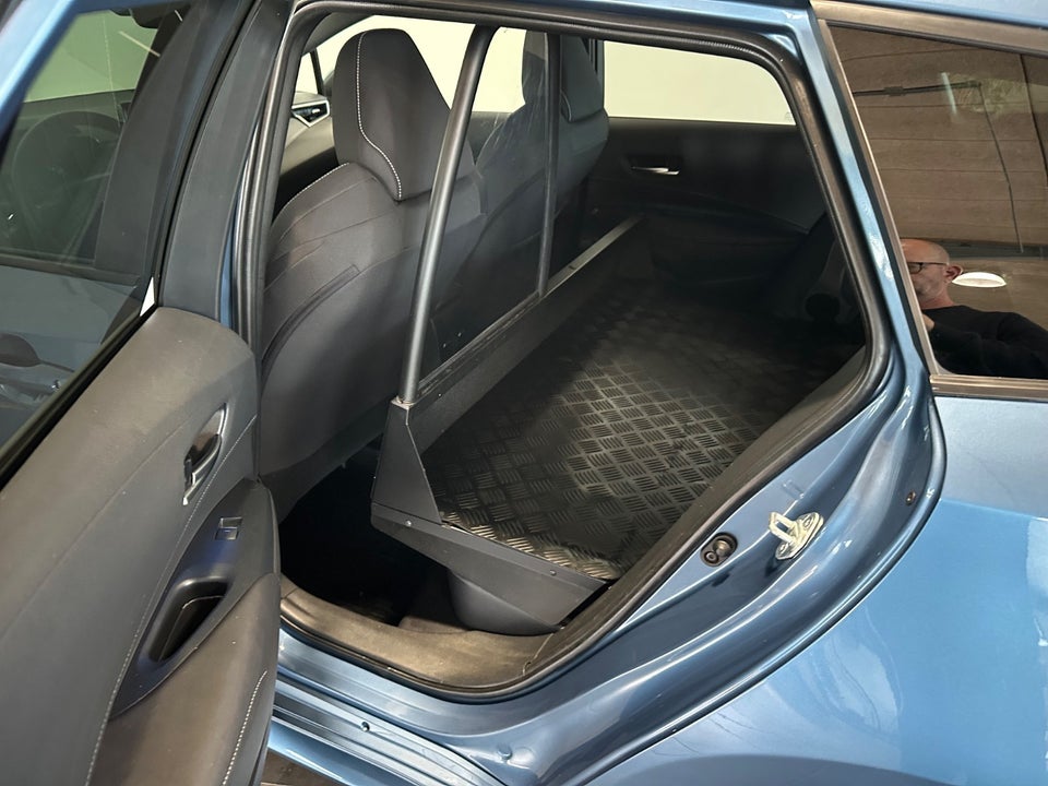 Toyota Corolla 1,8 Hybrid H3 Business Touring Sports MDS Van 5d