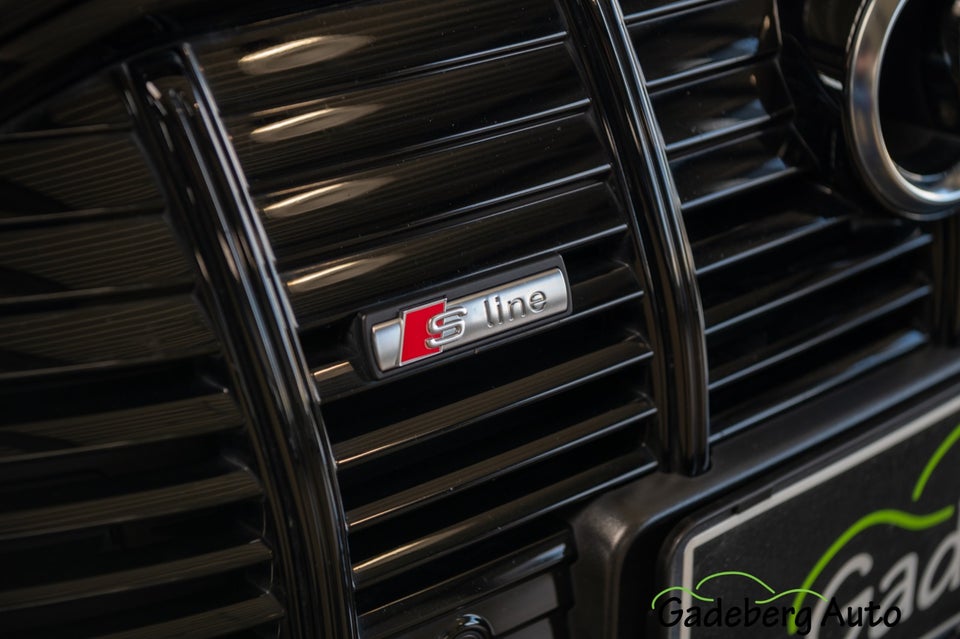 Audi e-tron 55 S-line quattro 5d