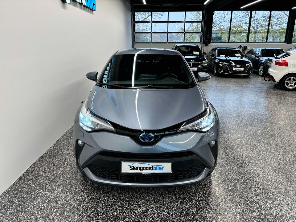 Toyota C-HR 1,8 Hybrid C-LUB CVT 5d