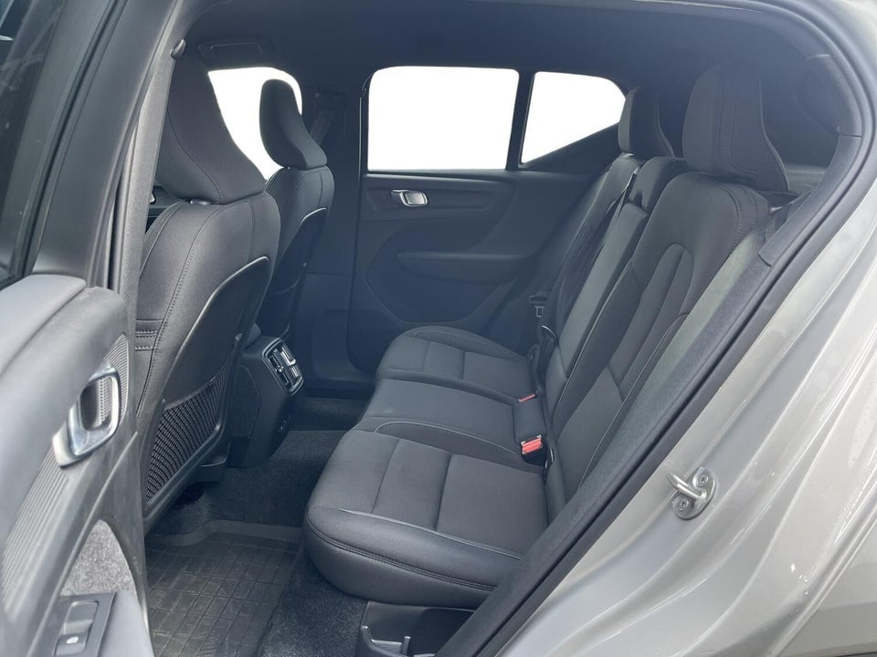 Volvo EX40 Extended Range Core 5d