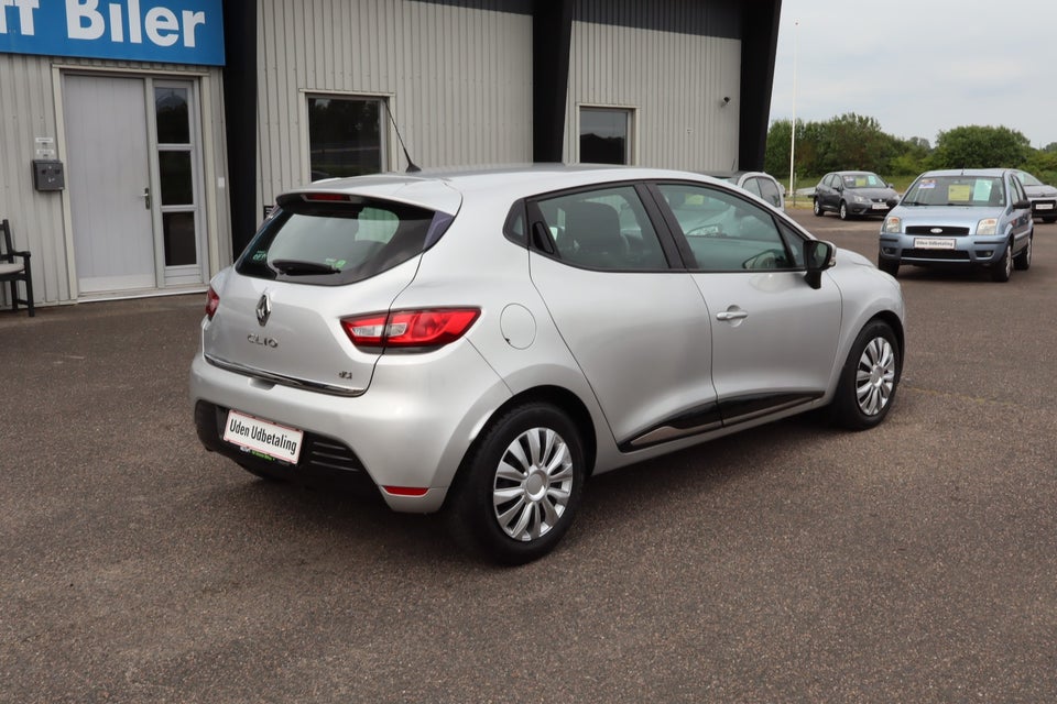 Renault Clio IV 1,5 dCi 90 Limited 5d