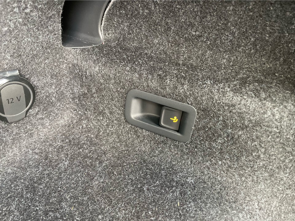 Skoda Enyaq 60 iV Plus 5d