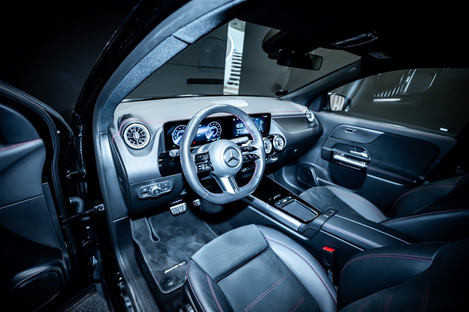 Mercedes EQA350 AMG Advance 4Matic 5d