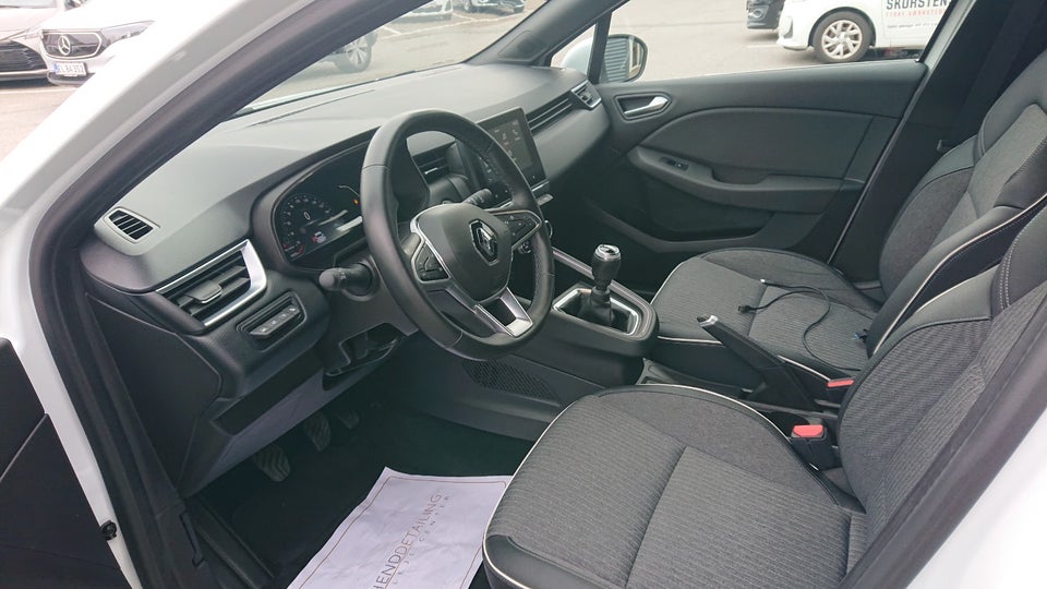 Renault Clio V 1,0 TCe 90 Intens 5d