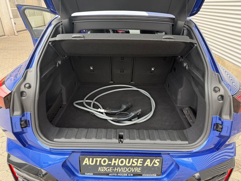 BMW iX2 eDrive20 Fully Charged M-Sport 5d