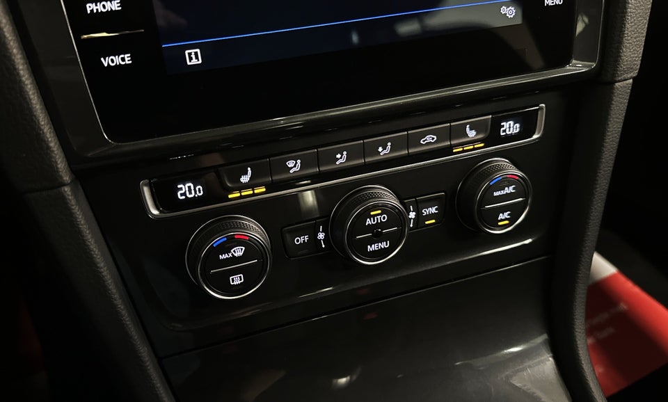 VW Golf VII 2,0 TDi 150 Comfortline Variant DSG 5d