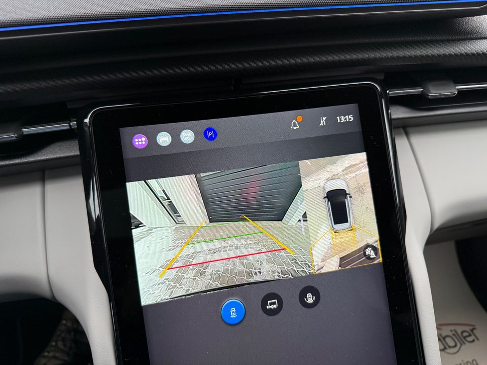 Ford Explorer 77 Premium Extended Range 5d