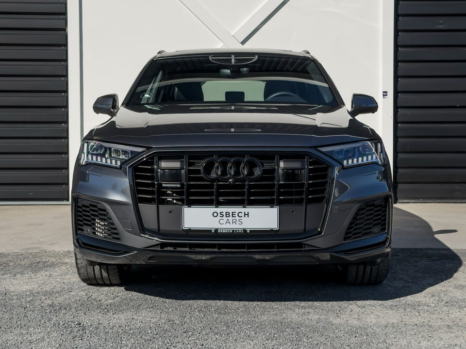 Audi Q7 55 TFSi e S-line quattro Tiptr. 5d