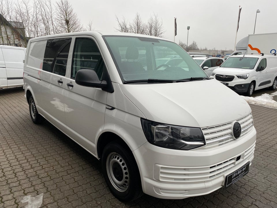 VW Transporter 2,0 TDi 150 Mandskabsvogn DSG
