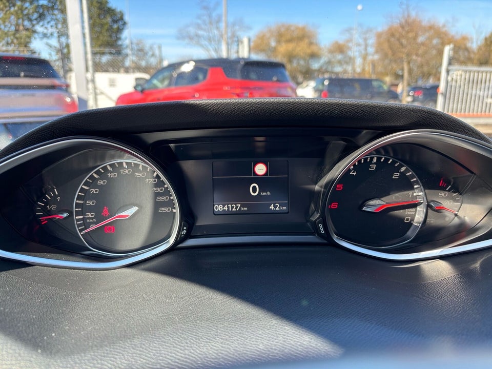 Peugeot 308 1,6 BlueHDi 120 Allure Sky SW EAT6 5d