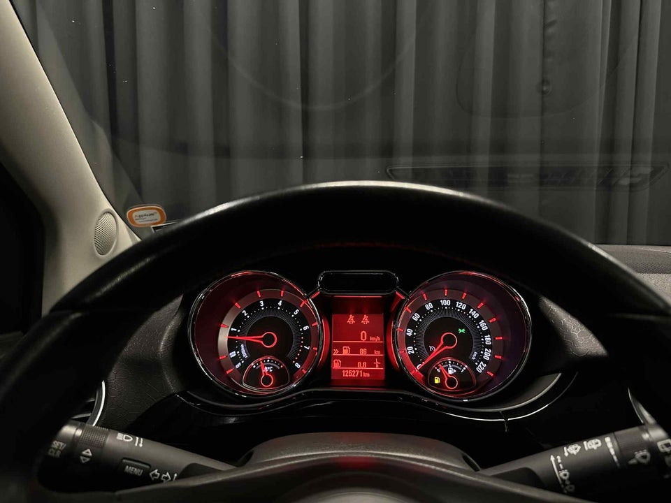 Opel Adam 1,4 87 Glam 3d