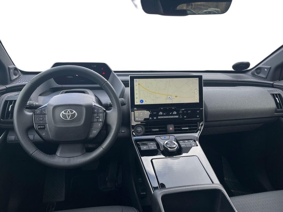 Toyota bZ4X Executive 5d