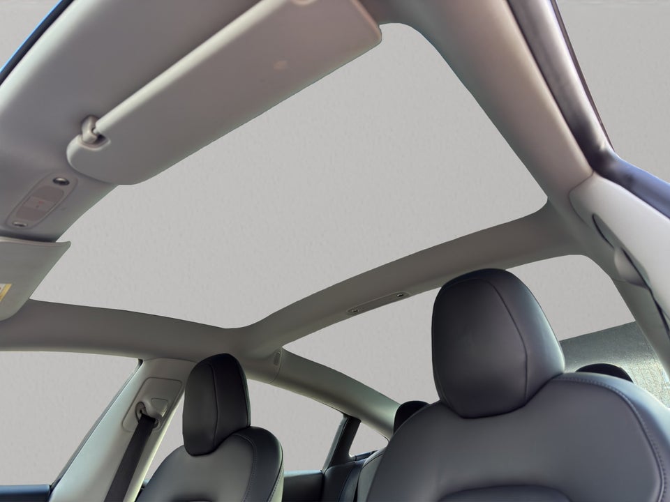 Tesla Model 3 Long Range AWD 4d