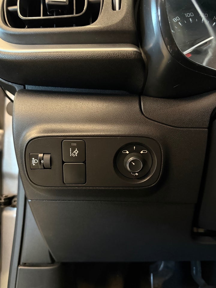 Citroën C3 1,2 PureTech 82 Iconic LTD 5d