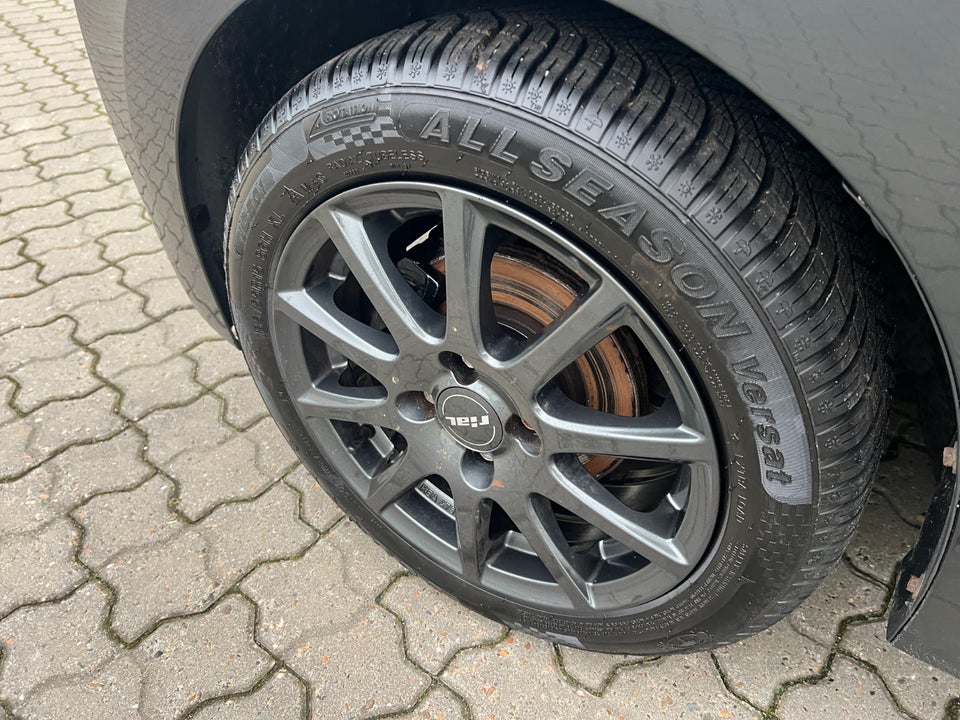 Toyota Aygo 1,0 VVT-i x-play x-touch 5d