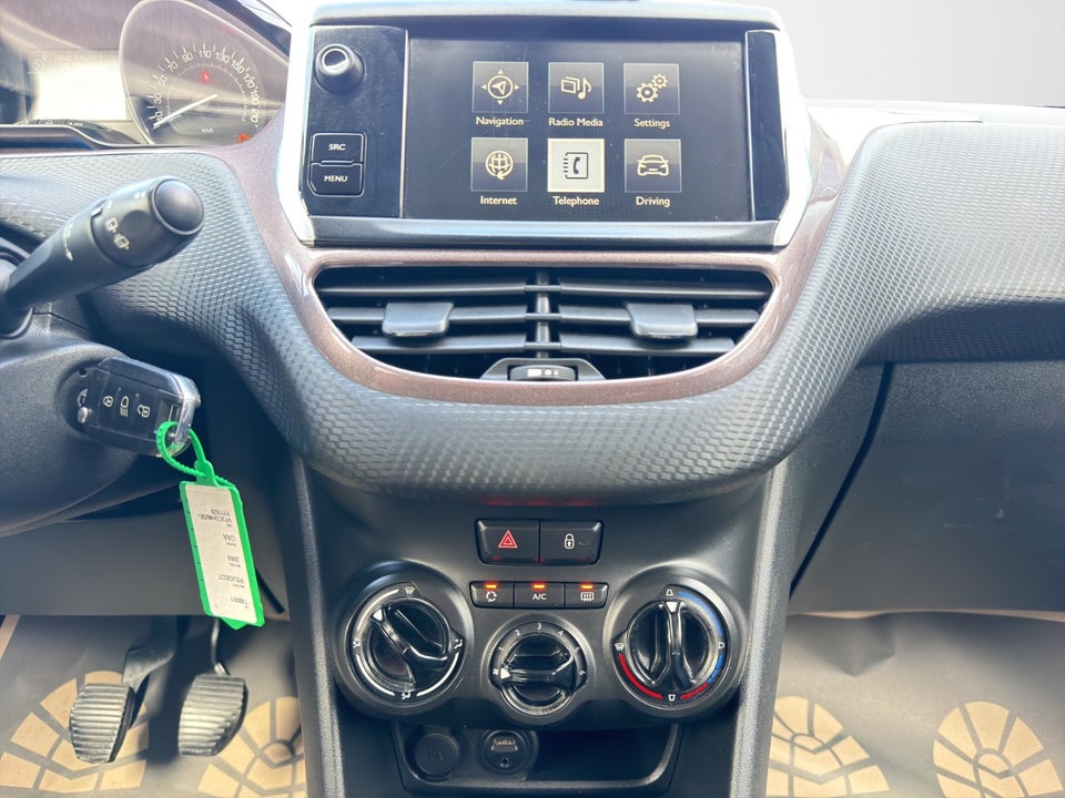 Peugeot 2008 1,2 VTi 82 Active 5d