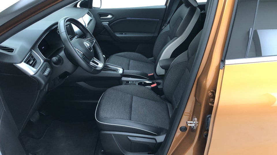 Renault Captur 1,6 E-Tech Intens 5d