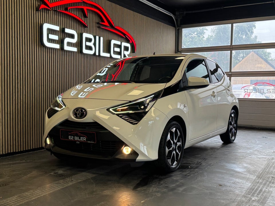 Toyota Aygo 1,0 VVT-i x-press 5d