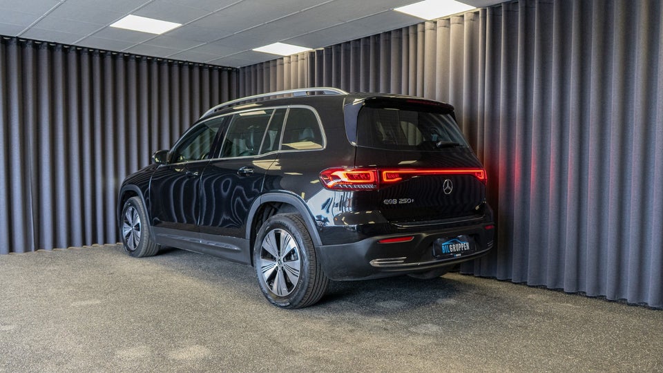 Mercedes EQB250+ Progressive 7prs 5d