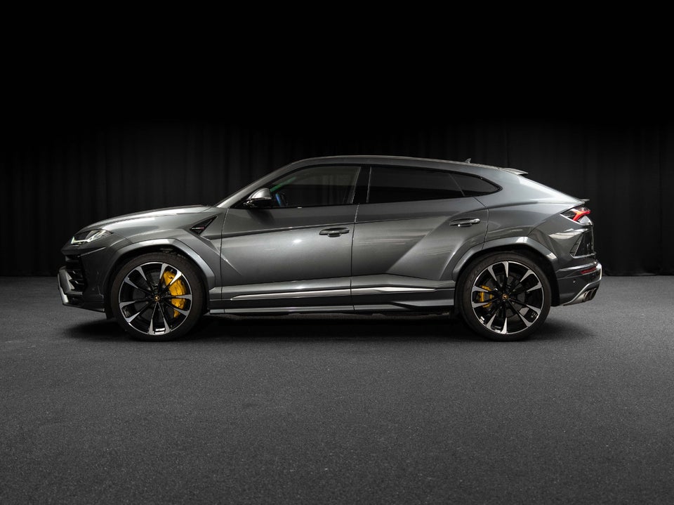 Lamborghini Urus 4,0  5d