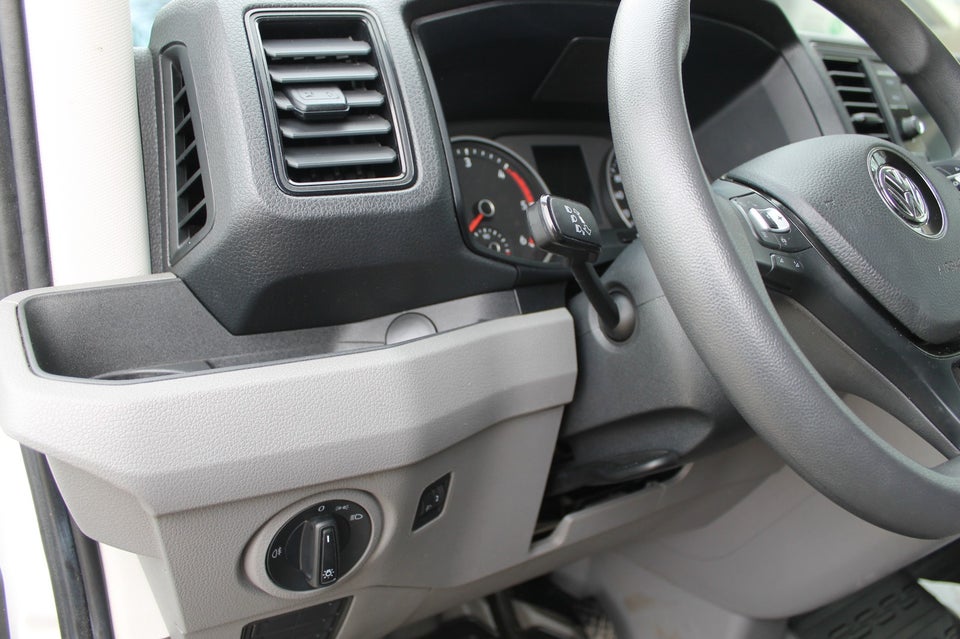 VW Crafter 30 2,0 TDi 177 Kassevogn L3H2 aut. 4Motion