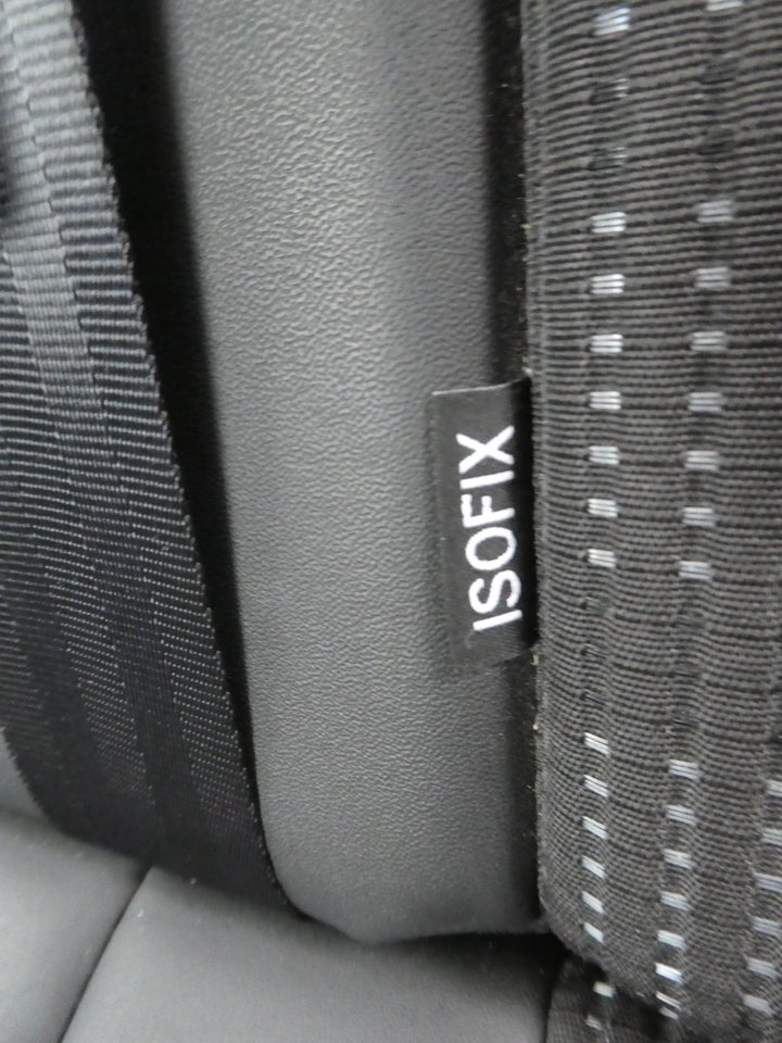 Peugeot 2008 1,6 BlueHDi 100 Allure Sky 5d