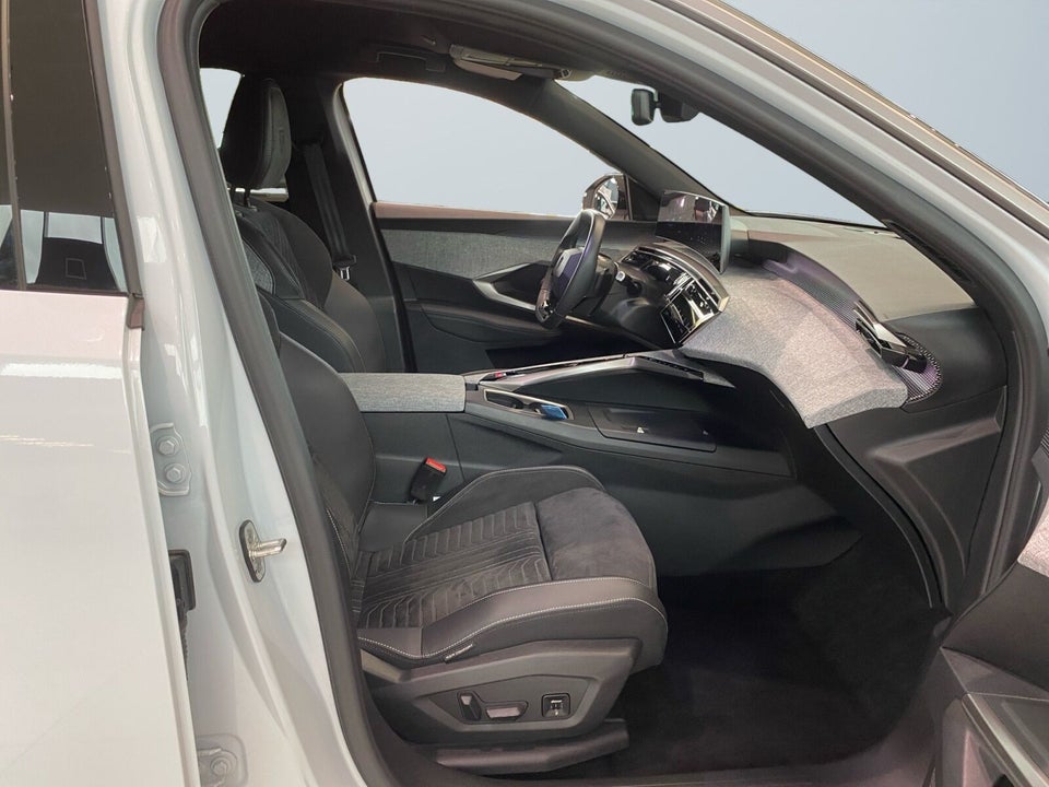 Peugeot e-5008 77 GT 7prs 5d