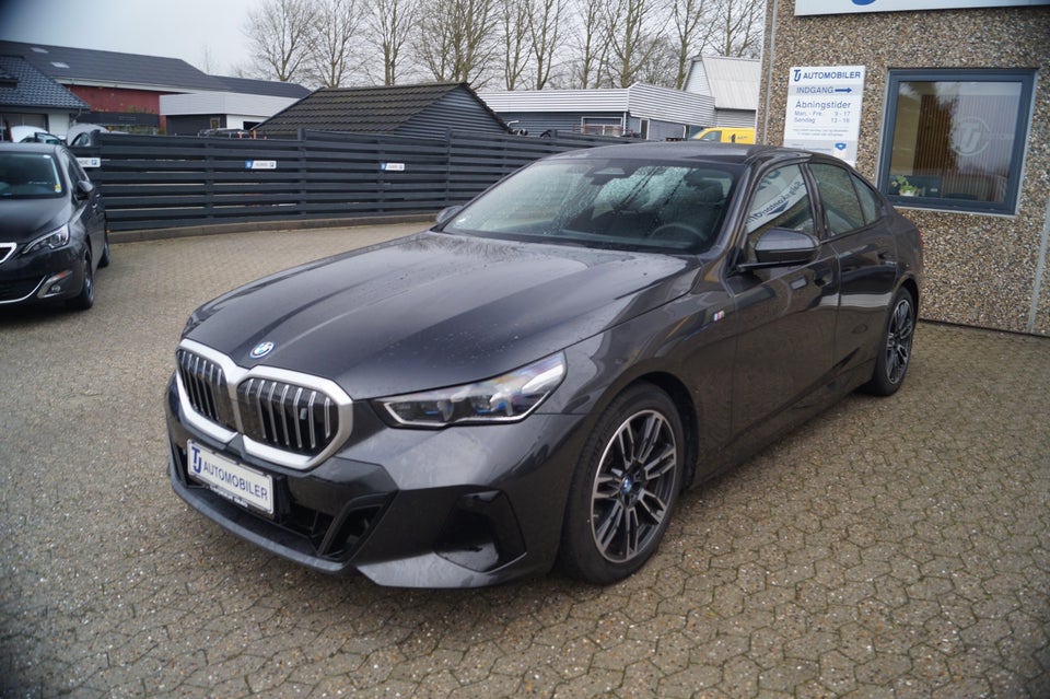 BMW i5 eDrive40 M-Sport 4d