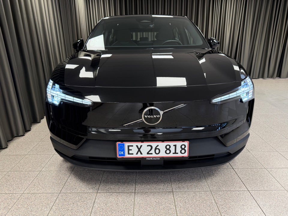 Volvo EX30 Extended Range Plus 5d