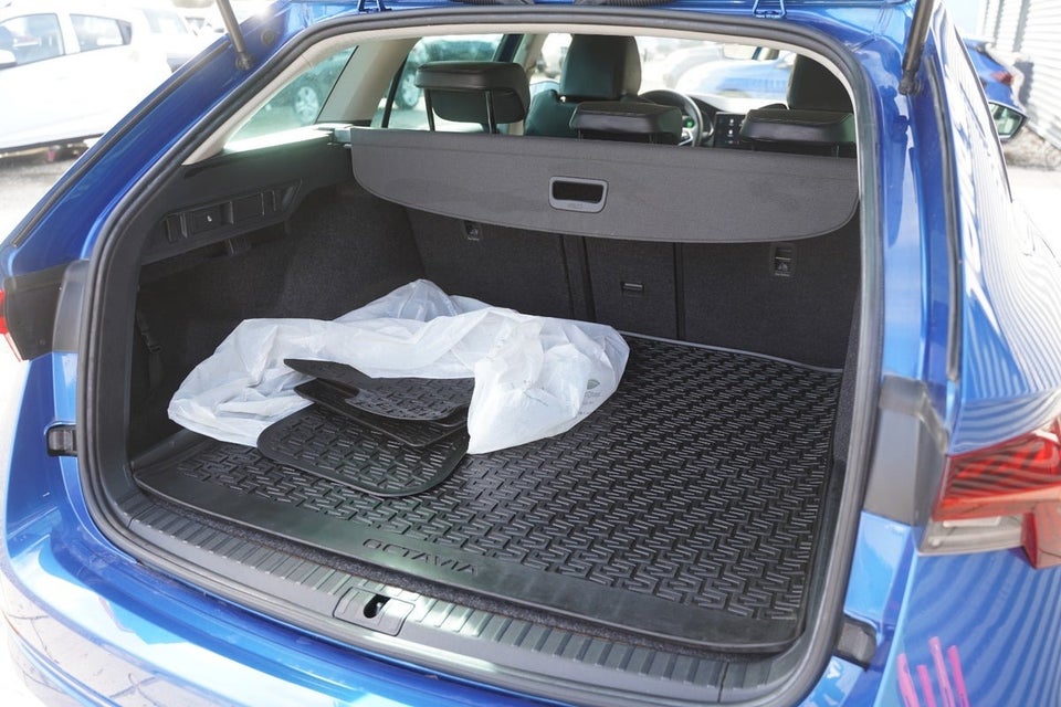 Skoda Octavia 1,4 TSi iV Plus Combi DSG 5d