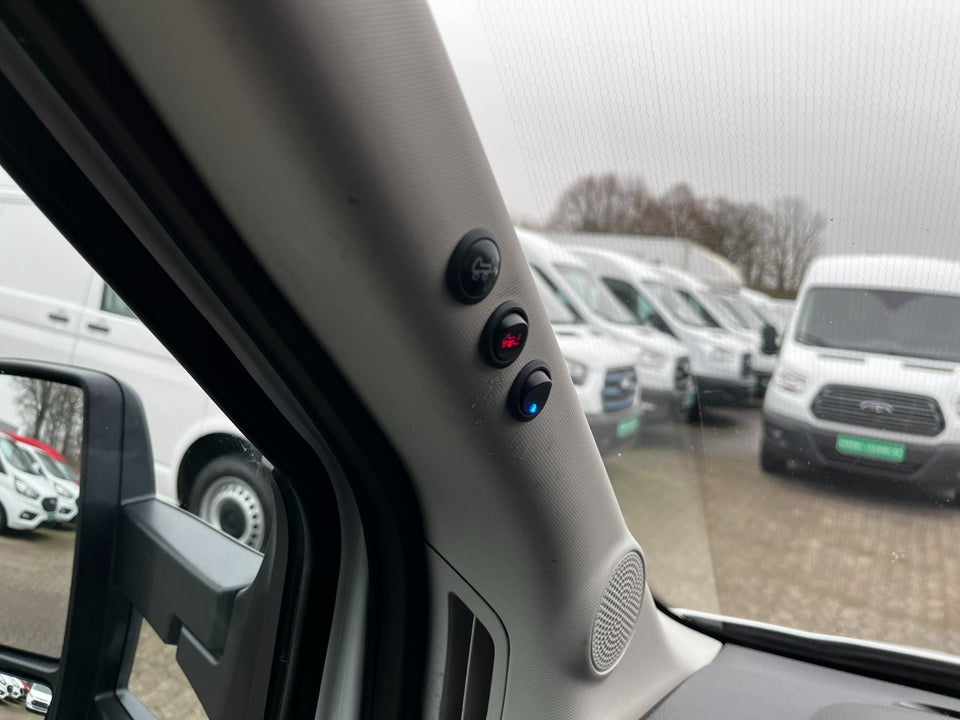 Ford Transit 350 L3 Chassis 2,0 TDCi 130 Alukasse m/lift aut. FWD