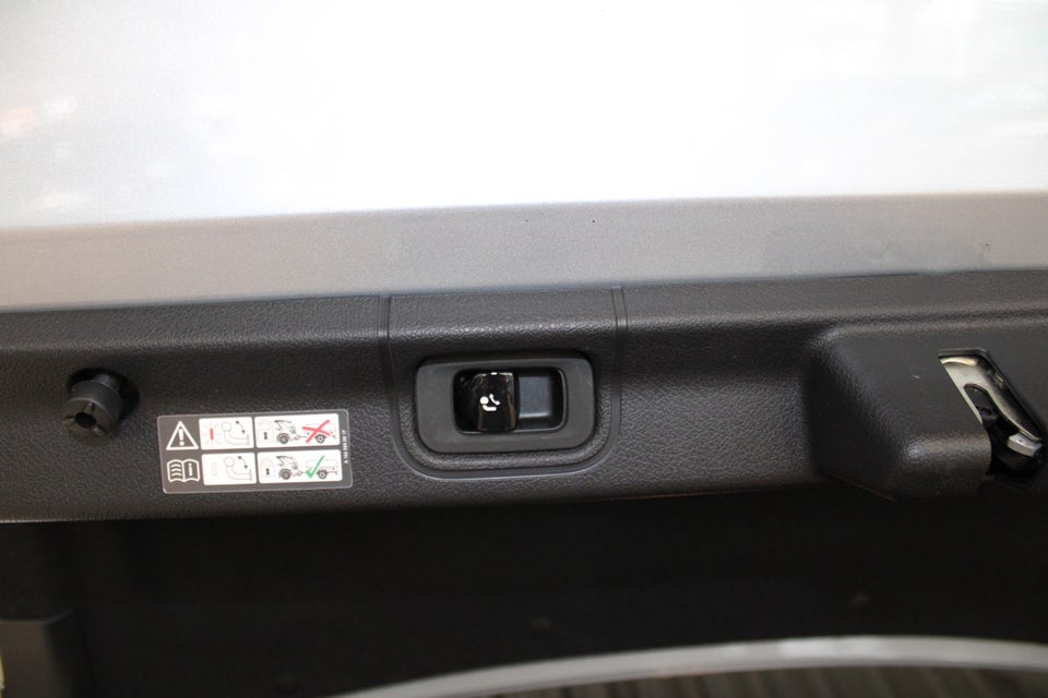 Mercedes EQE350+ AMG Line 4d