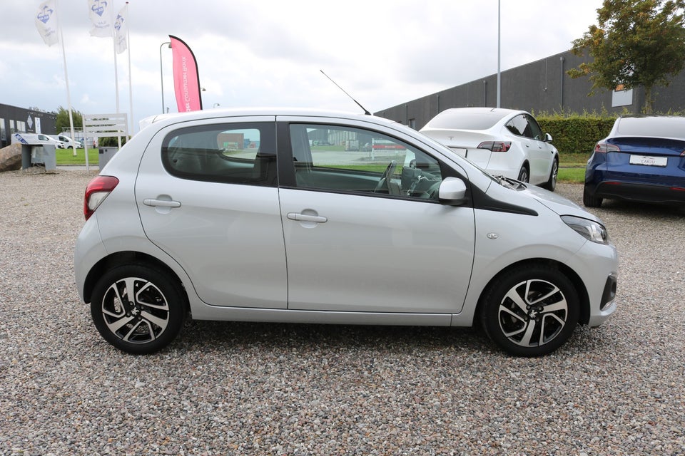 Peugeot 108 1,0 e-VTi 72 Infinity 5d