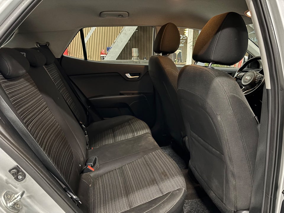 Kia Stonic 1,2 Attraction 5d