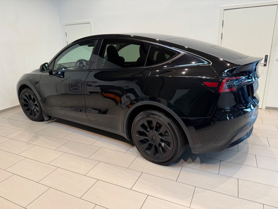 Tesla Model Y Long Range AWD 5d