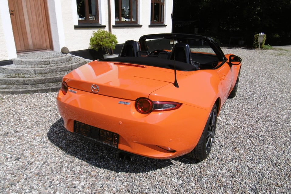 Mazda MX-5 2,0 SkyActiv-G 184 Roadster 30th Anniversary Edit. 2d