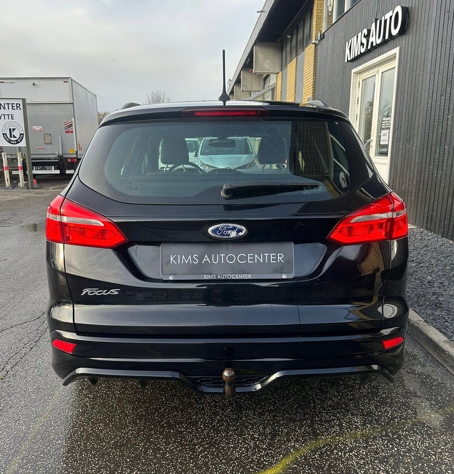 Ford Focus 1,5 EcoBlue ST-Line stc. 5d