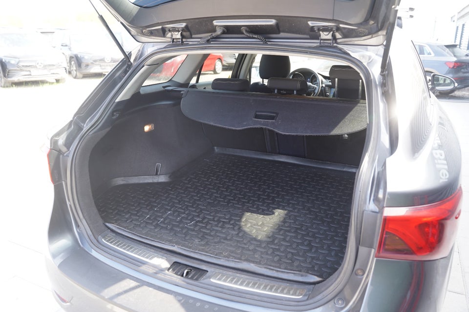 Toyota Avensis 1,8 VVT-i T2 Touring Sports MDS 5d