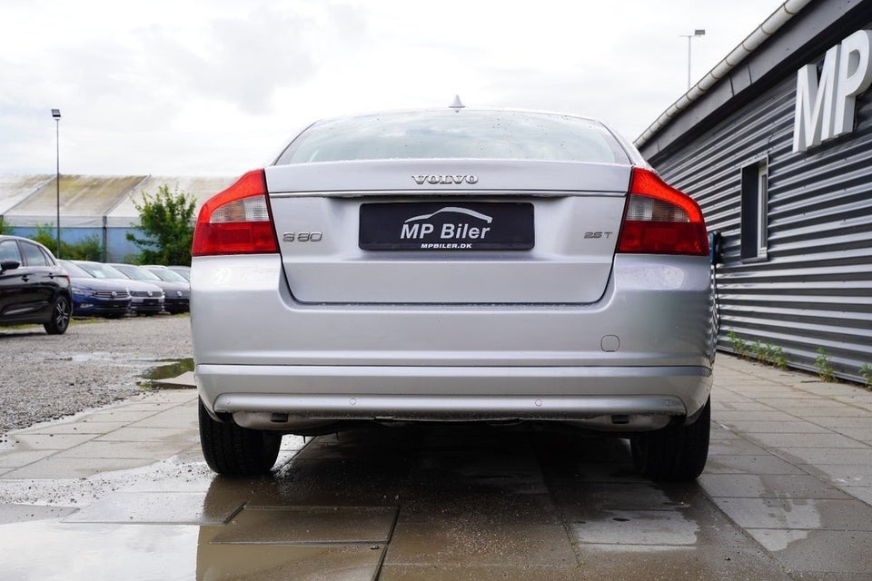 Volvo S80 2,5 T Momentum aut. 4d