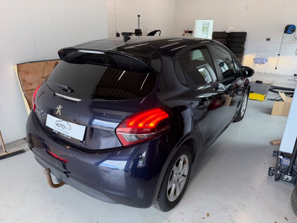 Peugeot 208 1,6 BlueHDi 100 Envy 5d