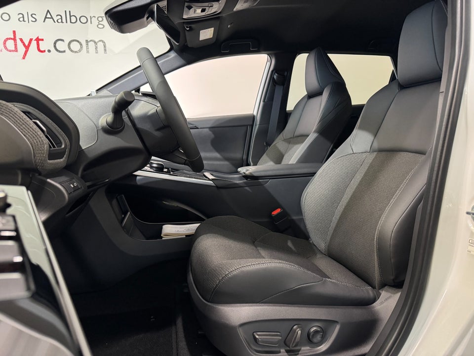 Toyota bZ4X Active 5d