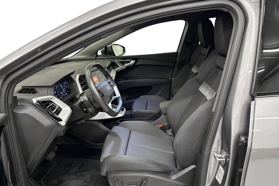 Audi Q4 e-tron 45 Progress 5d