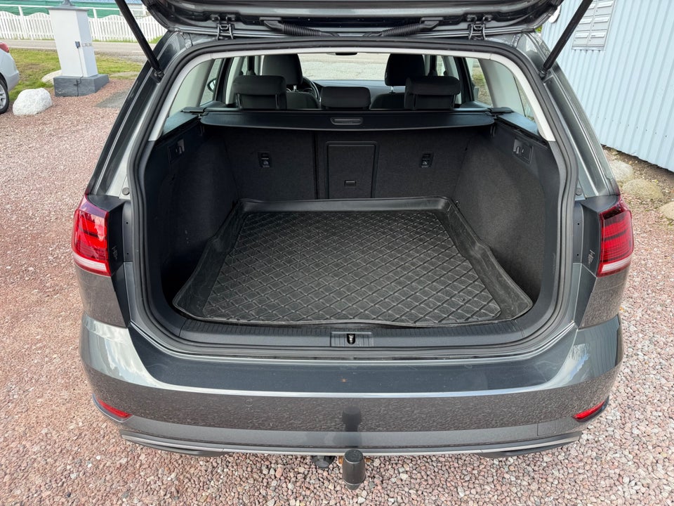 VW Golf VII 1,5 TSi 150 Comfortline Variant DSG 5d